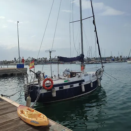 Romantic Sailboat Úszó hotel Valencia